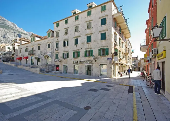 City Square Apartment Makarska